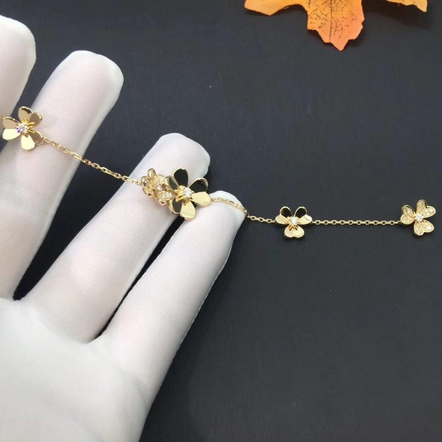 [⭐Hyrra Jewelry]FRIVOLE GOLD 5 FLOWERS BRACELET