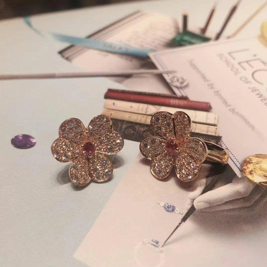 [⭐Hyrra Jewelry]FRIVOLE PINK GOLD FLOWER DIAMOND EARRINGS