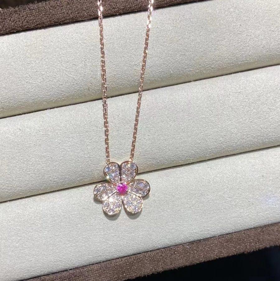 [⭐Hyrra Jewelry]FRIVOLE ROSE GOLD FLOWER DIAMOND NECKLACE