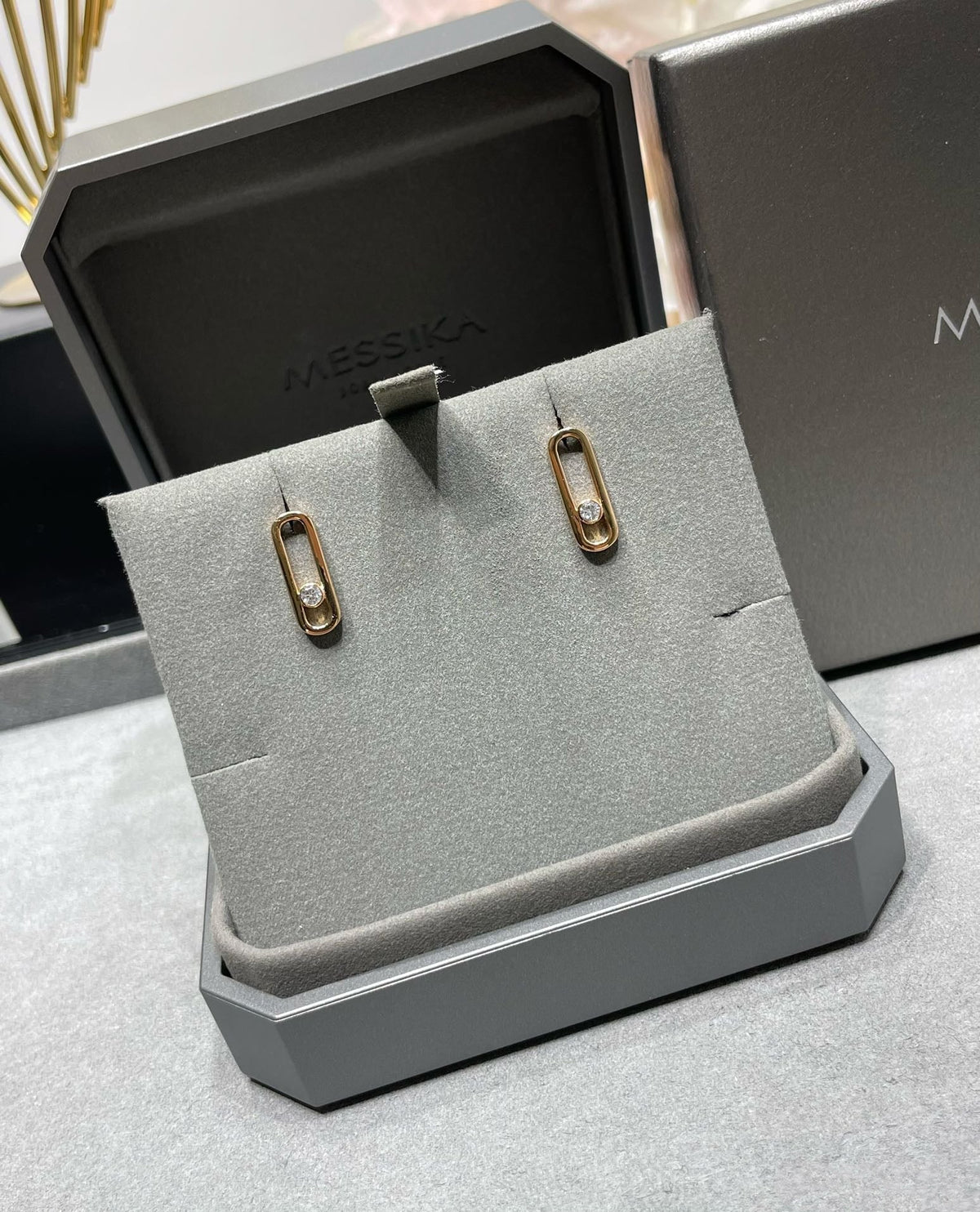 [⭐Hyrra Jewelry]MOVE UNO SMALL 1 DIAMOND EARRINGS