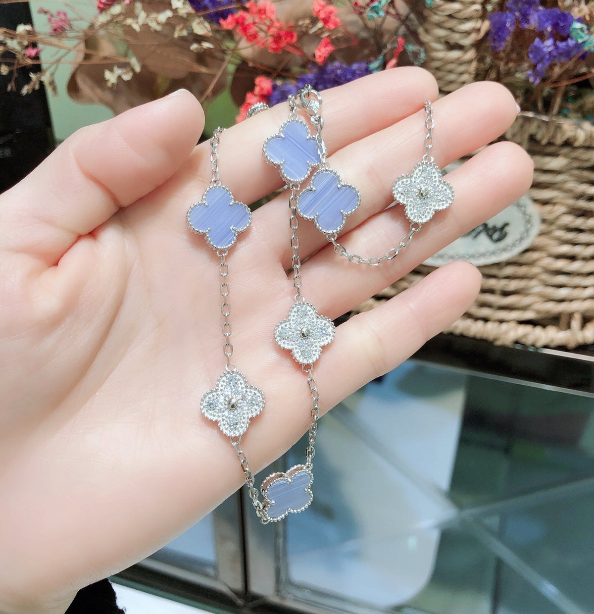 [⭐Hyrra Jewelry]CLOVER 10 MOTIFS CHALCEDONY DIAMONDS SILVER NECKLACE