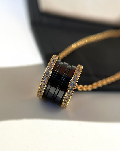 [⭐Hyrra Jewelry]ZERO 1 BLACK CERAMIC DIAMOND PINK GOLD NECKLACE