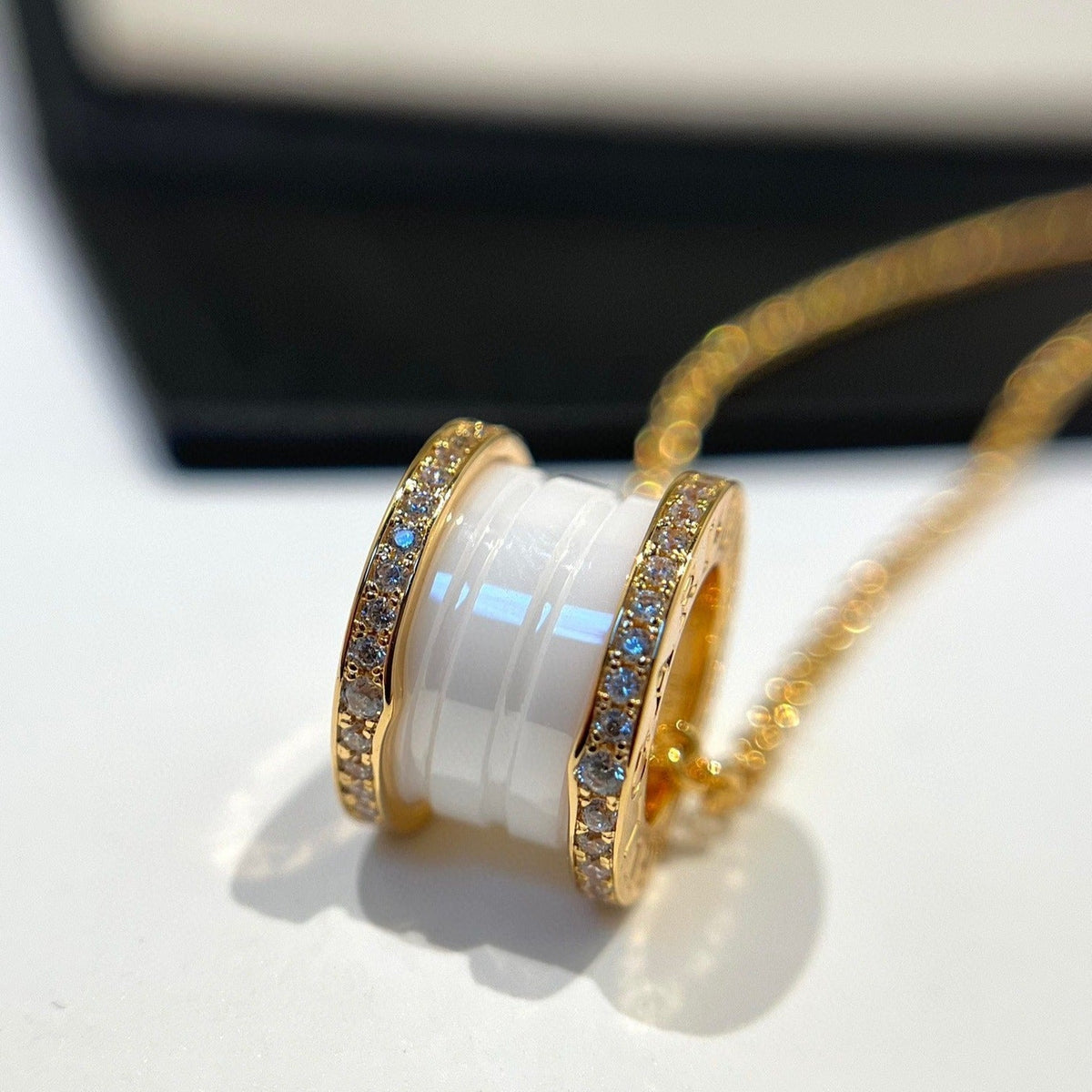 [⭐Hyrra Jewelry]ZERO 1 WHITE CERAMIC DIAMOND PINK GOLD NECKLACE